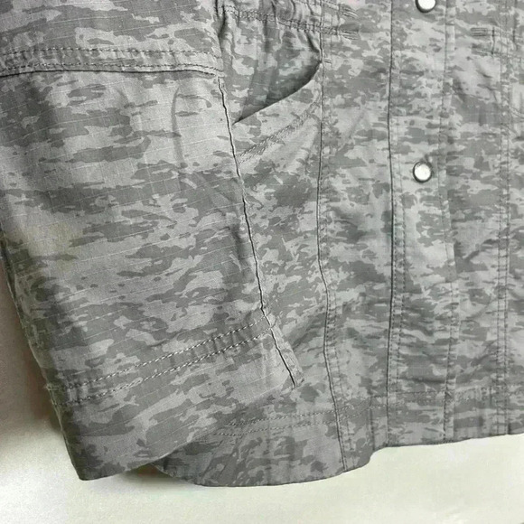 Eddie Bauer Button Up Women's Medium Jacket Cotton Spandex  Outdoor Camo Light - Picture 4 of 9